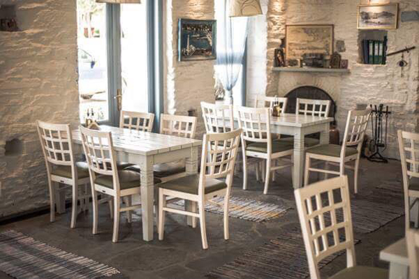 tasouvlakiatougavriou-who-we-are-2